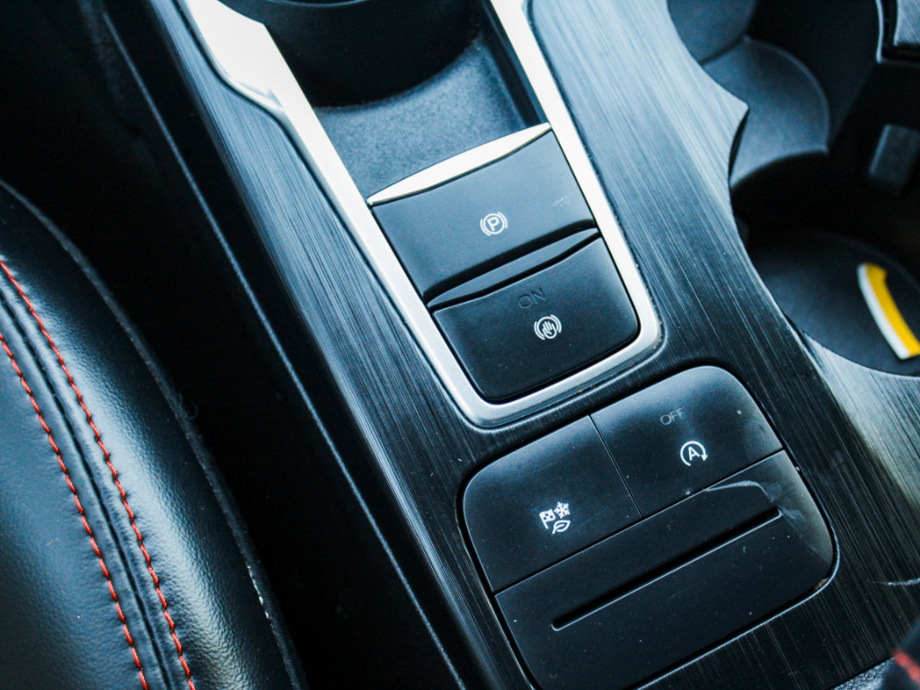 Used 2025 Ford Escape ST-Line FWD image 18