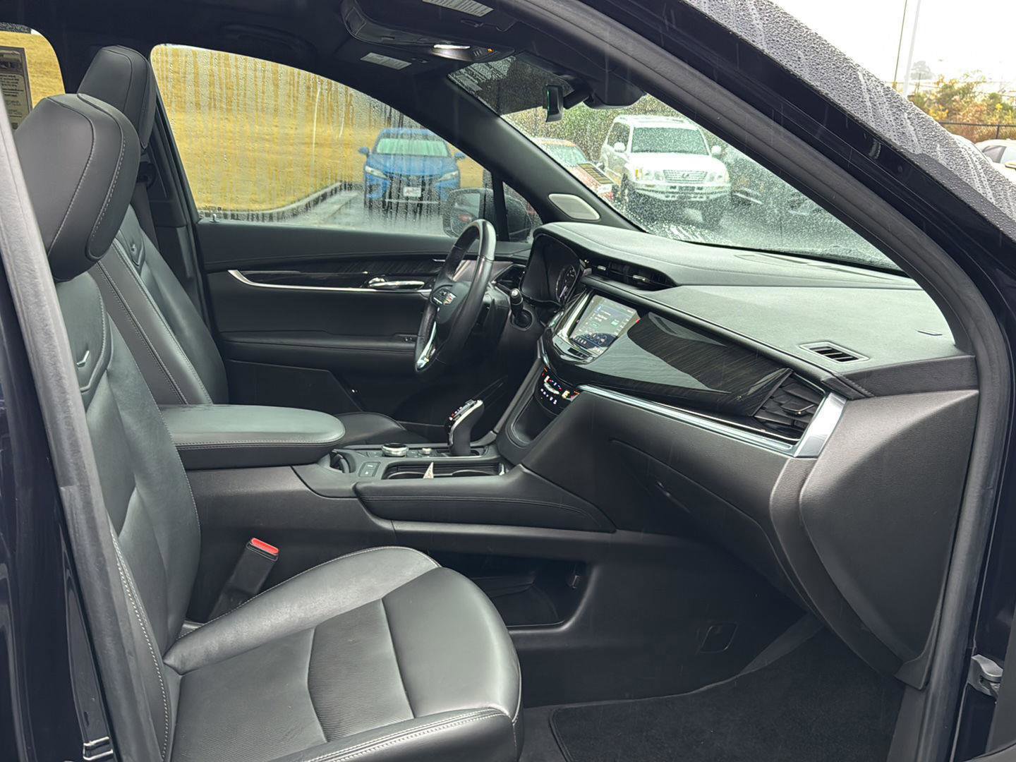 Used 2021 Cadillac XT6 Premium Luxury image 10