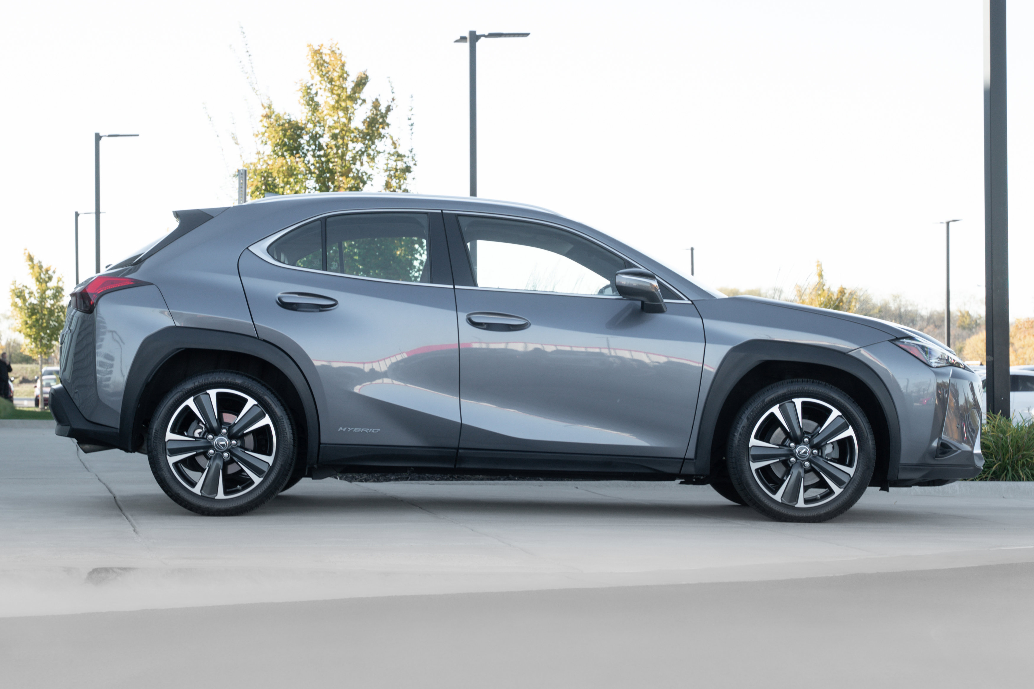 Used 2020 Lexus UX 250h w/ Premium Package image 3