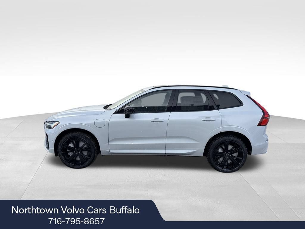New 2026 Volvo XC60 T8 Ultra w/ Climate Package AWD/4WD image 2