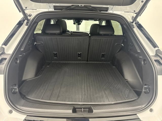 New 2026 Chevrolet Equinox EV LT w/ Convenience Package II FWD image 27