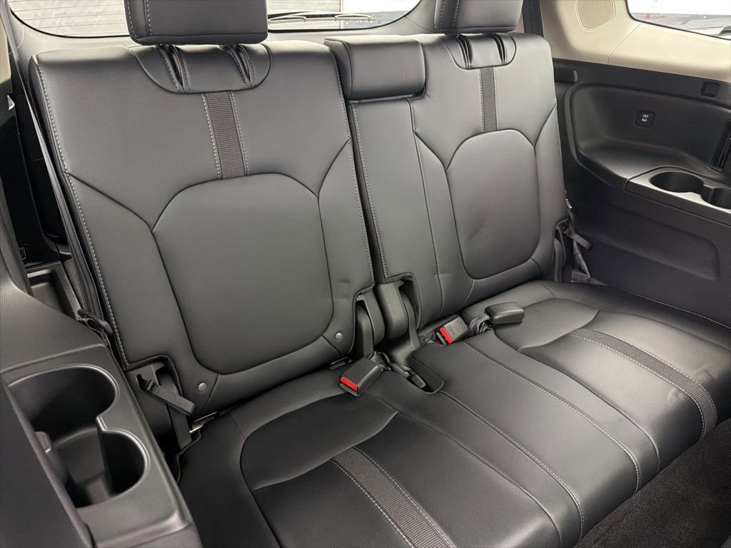 Used 2025 Honda Pilot Touring image 27