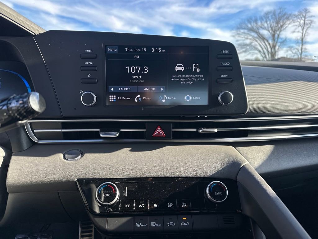 Used 2026 Hyundai Elantra Sport image 18