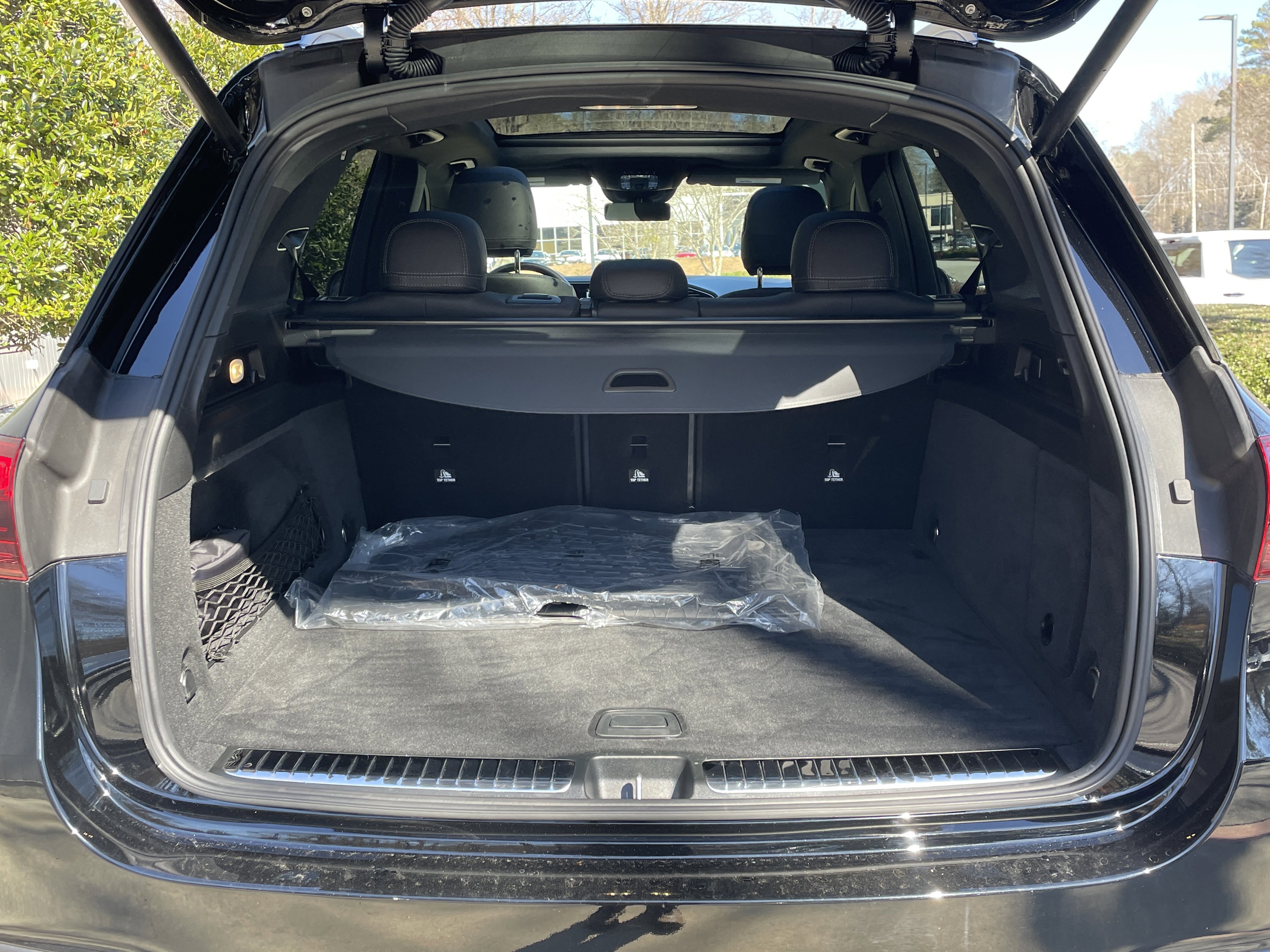 Certified 2025 Mercedes-Benz GLE 350 4MATIC w/ AMG Line Exterior image 10