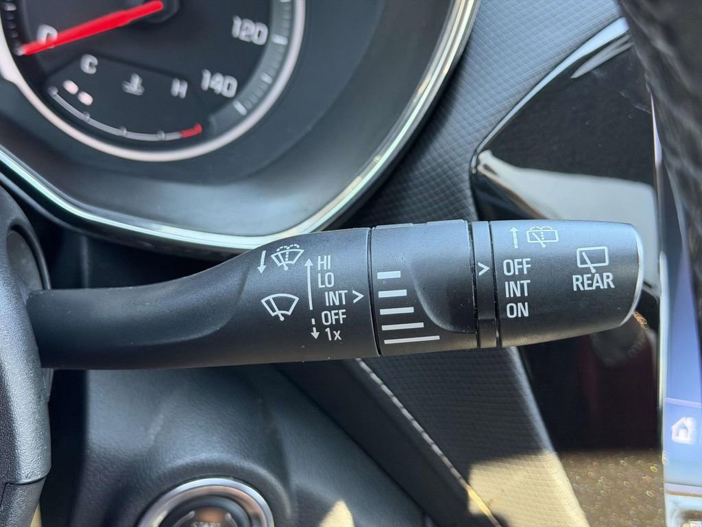 Used 2021 Chevrolet TrailBlazer ACTIV w/ Sun and Liftgate Package AWD/4WD image 26