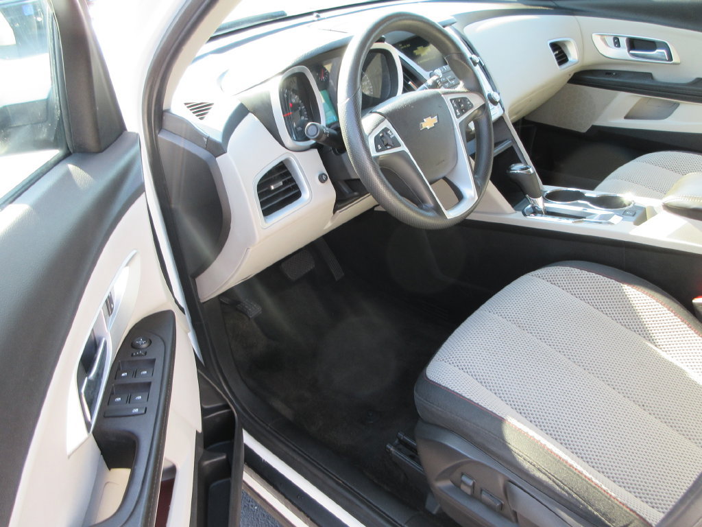 Certified 2017 Chevrolet Equinox LT FWD image 13