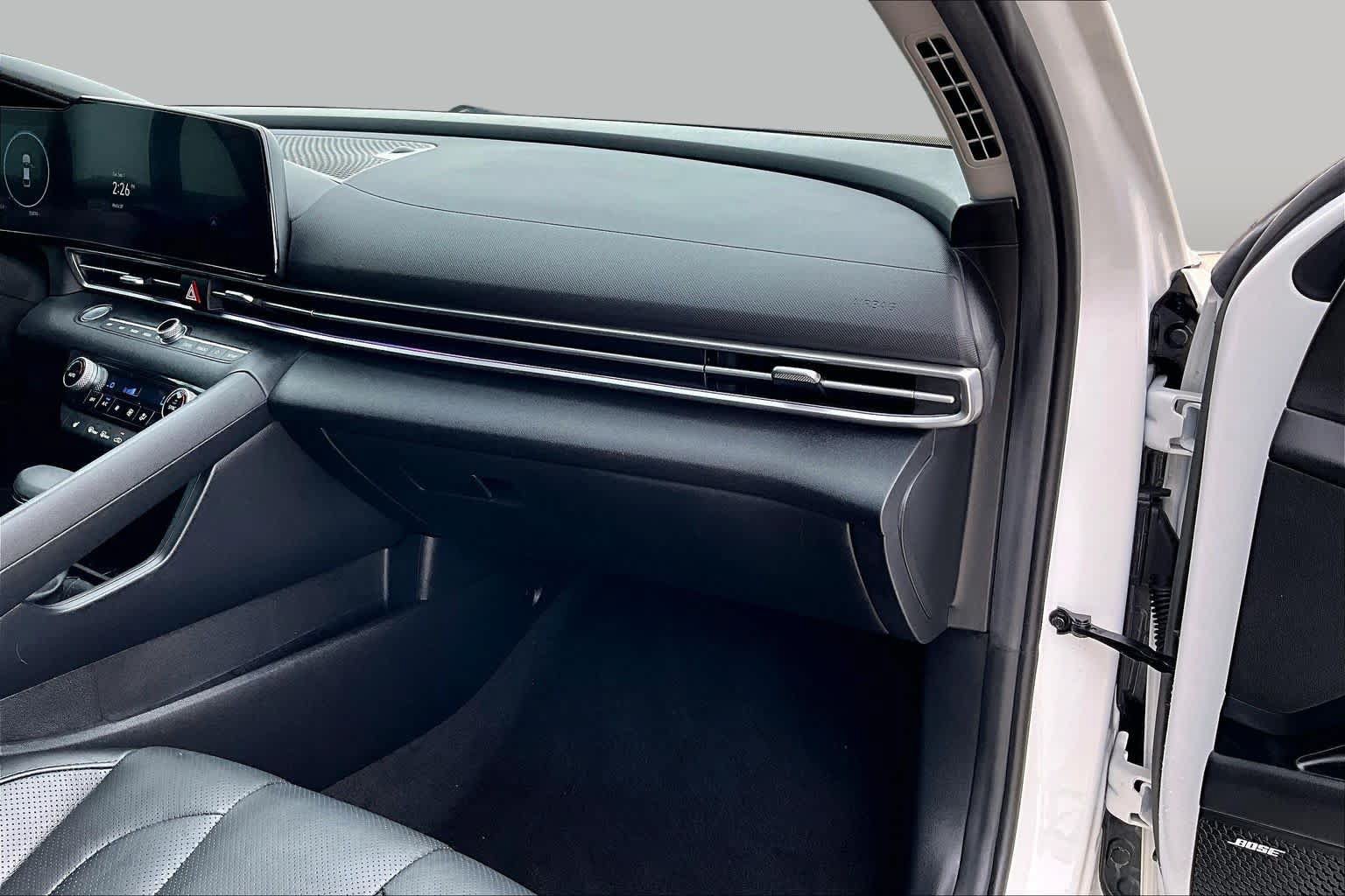 Certified 2023 Hyundai Elantra Limited FWD image 19
