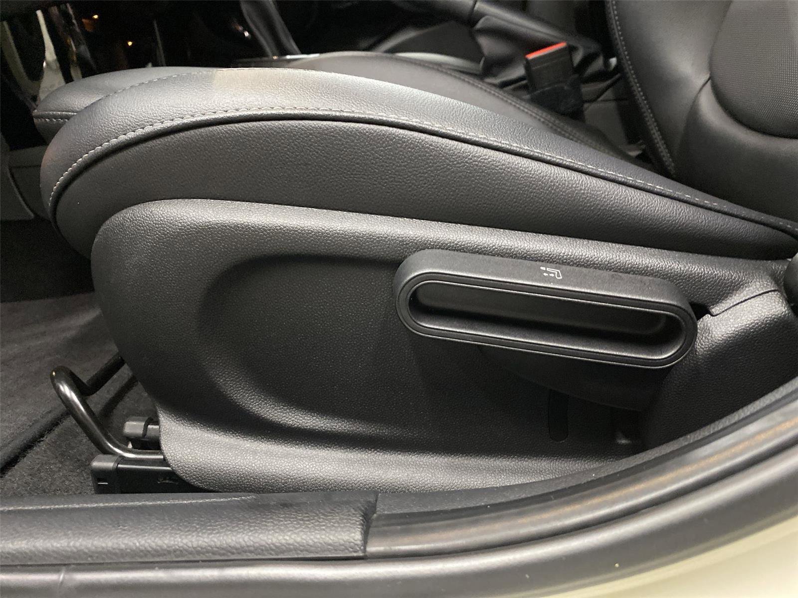 Used 2016 MINI Cooper S FWD image 18