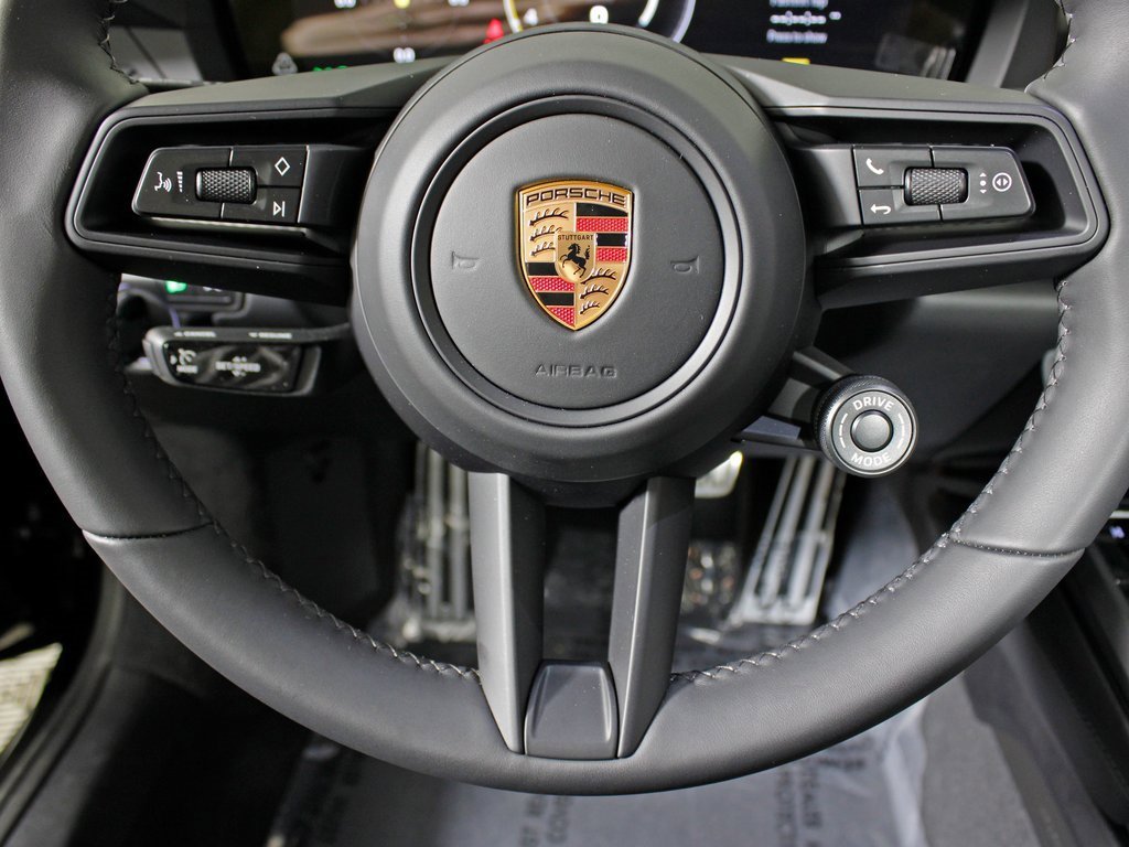 New 2026 Porsche 911 GT3 image 25