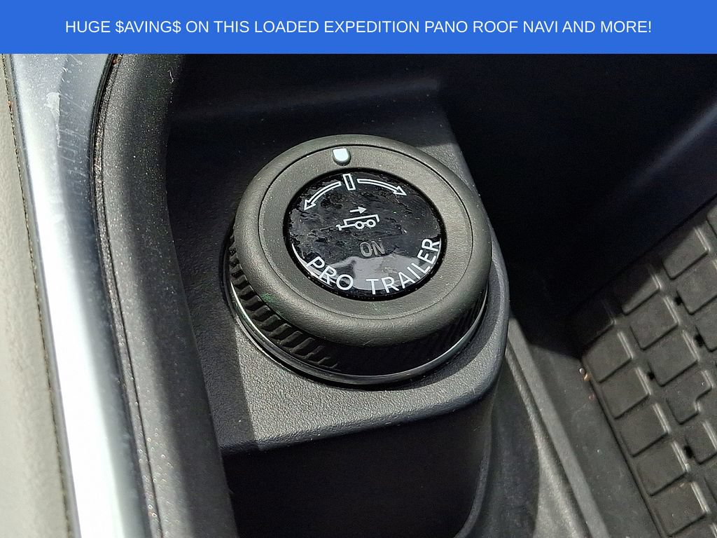 Used 2025 Ford Expedition Active AWD/4WD image 26