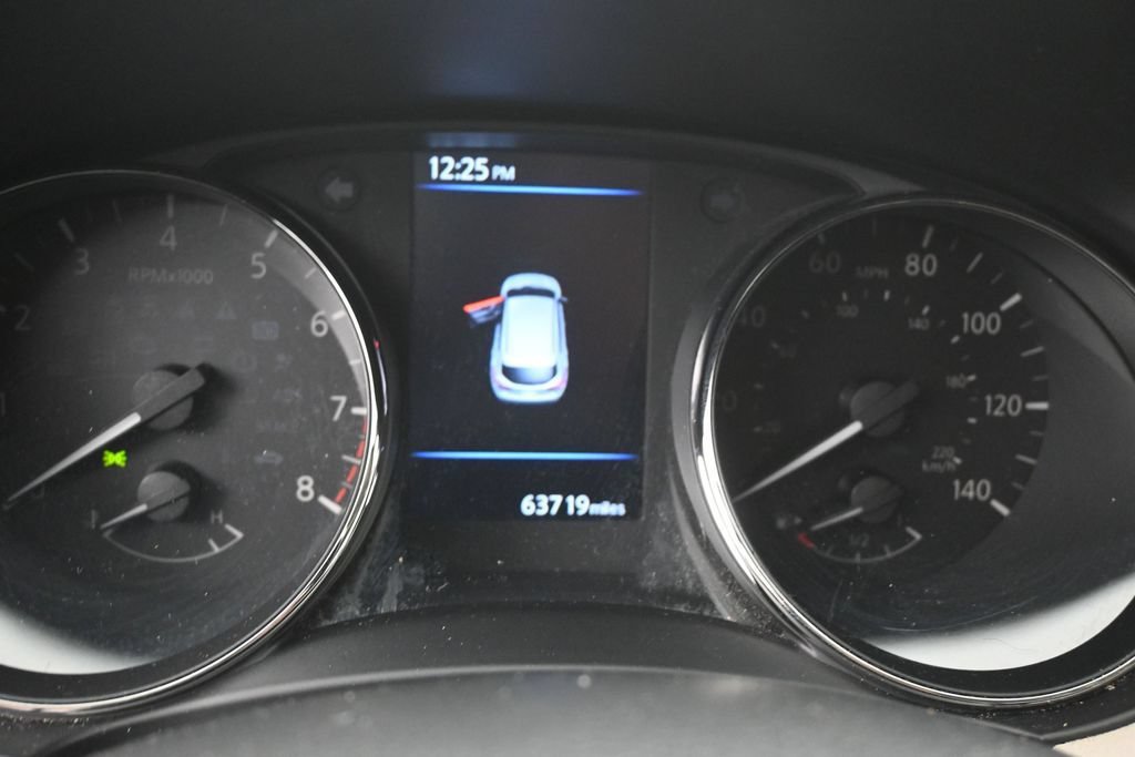 Used 2022 Nissan Rogue Sport SV FWD image 12