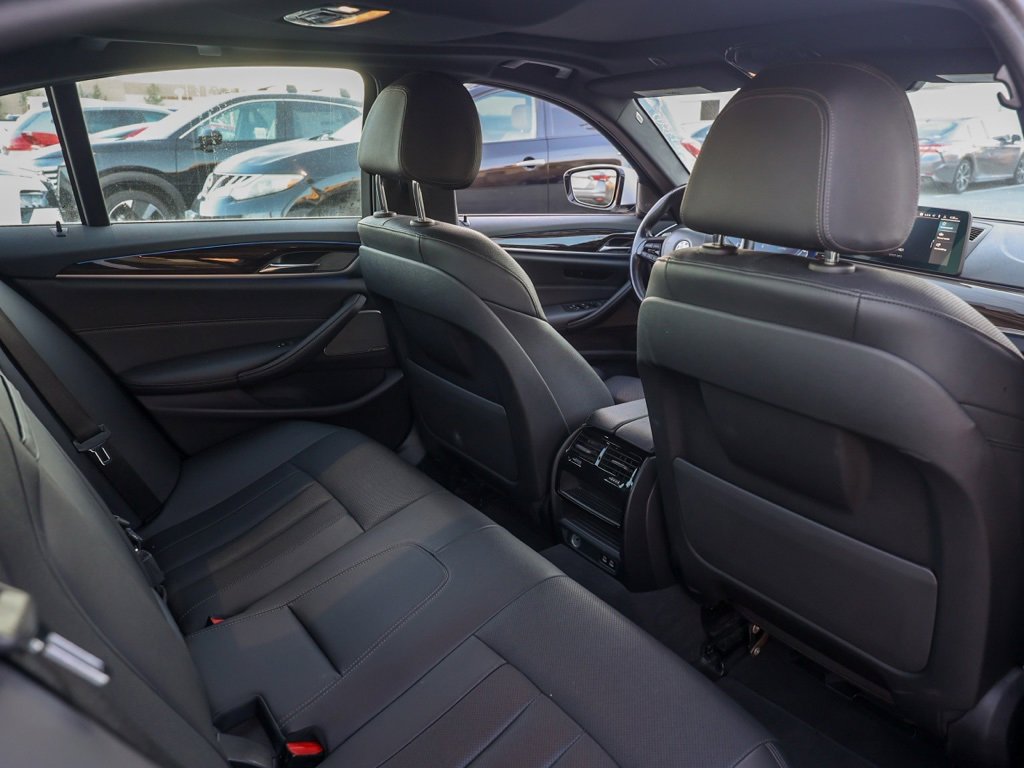 Used 2023 BMW 530e image 15