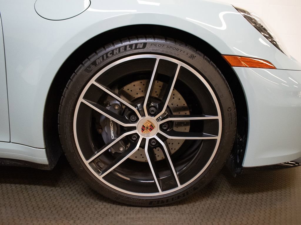 Certified 2025 Porsche 911 Carrera T image 16