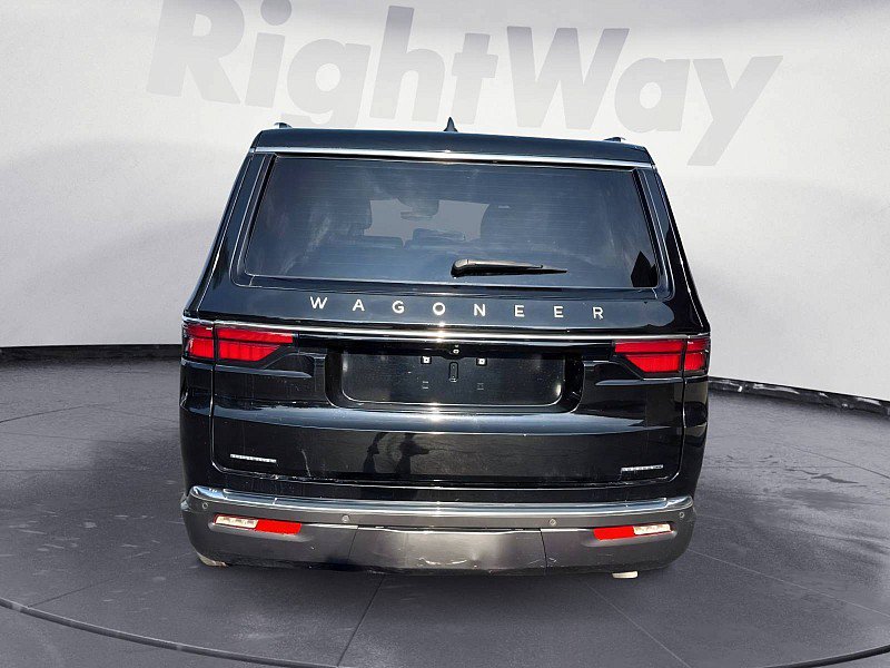 Used 2022 Jeep Wagoneer Series II w/ Convenience Group I AWD/4WD image 4
