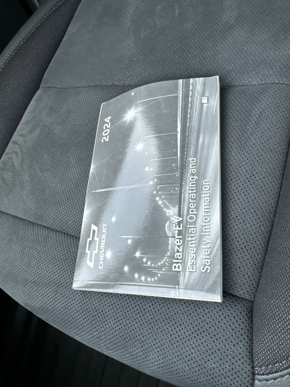 Used 2024 Chevrolet Blazer EV RS image 28