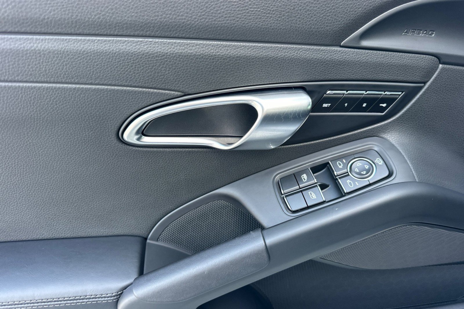 Used 2025 Porsche 718 Boxster S image 12