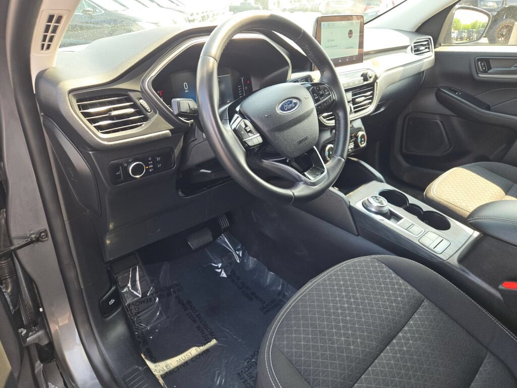 Used 2024 Ford Escape Active AWD/4WD image 28