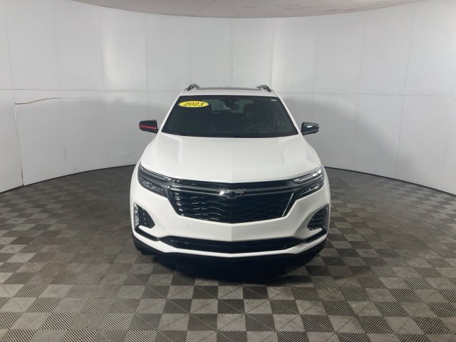 Used 2023 Chevrolet Equinox Premier image 2