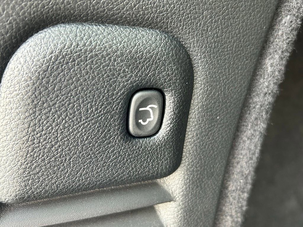 Certified 2024 Dodge Durango R/T RWD image 37