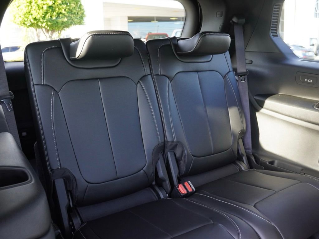 New 2025 Jeep Grand Cherokee L Limited w/ Black Appearance Package image 28