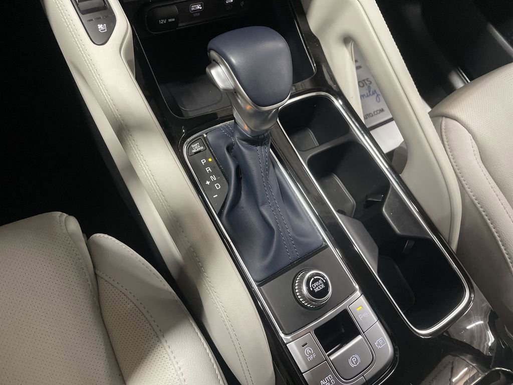 Used 2025 Kia Telluride SX w/ SX Captain's Chair Package image 20