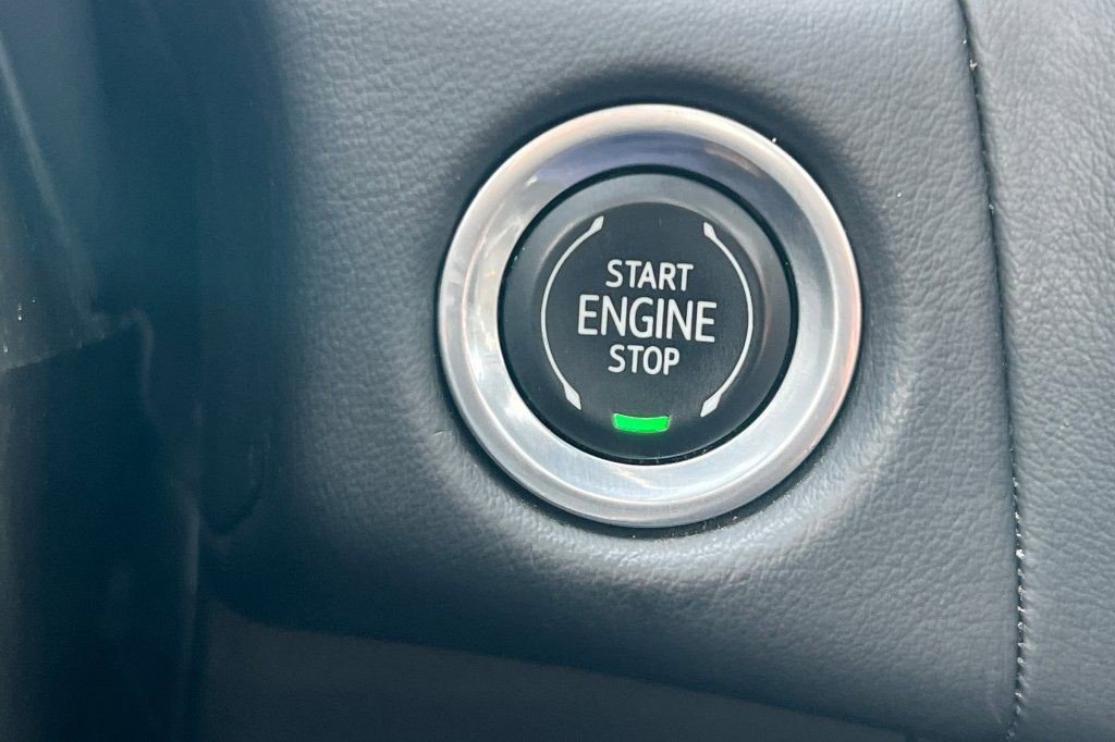 Certified 2022 GMC Yukon XL AT4 w/ Max Trailering Package image 19