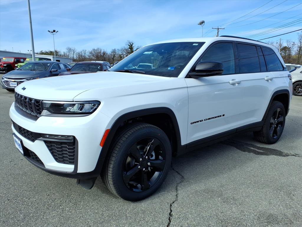 New 2026 Jeep Grand Cherokee Limited w/ Limited Altitude Package image 8