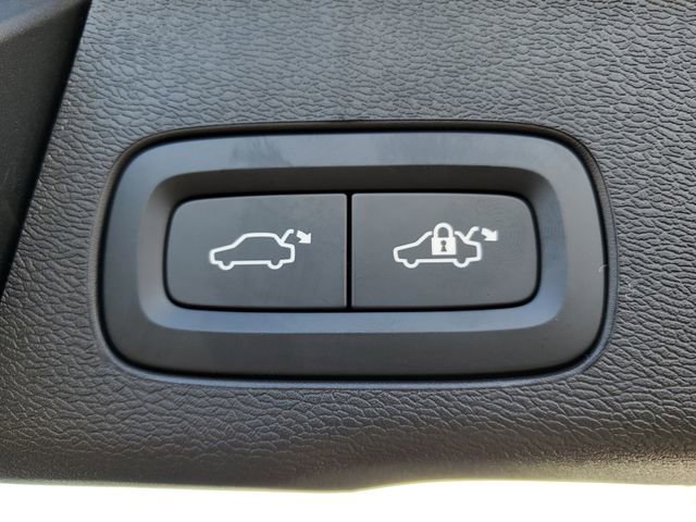 New 2026 Volvo XC60 B5 Plus w/ Protection Package Premier image 31