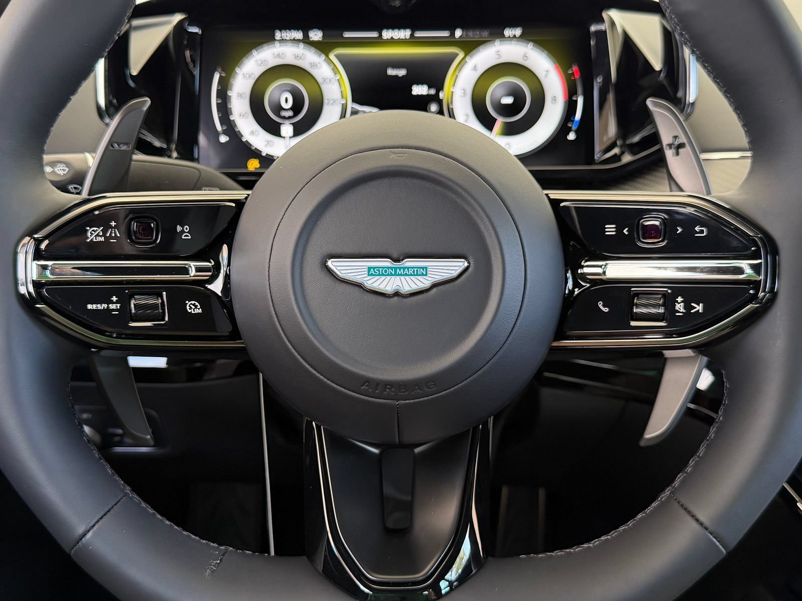New 2026 Aston Martin V8 Vantage S RWD image 13