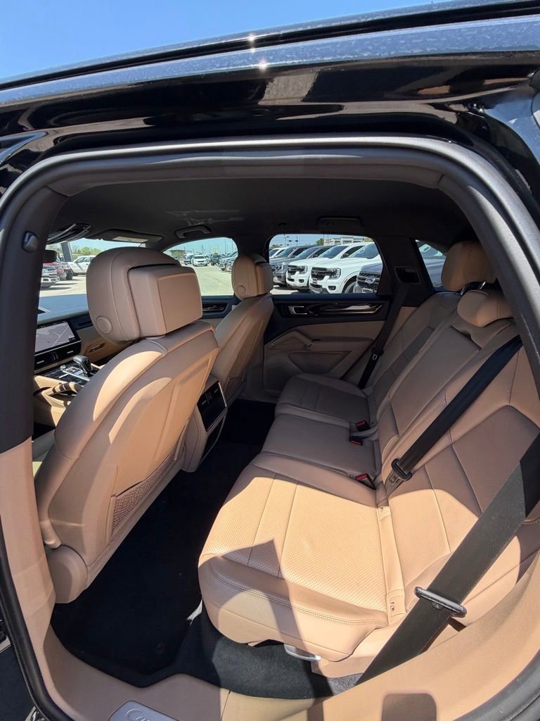 Used 2019 Porsche Cayenne image 10