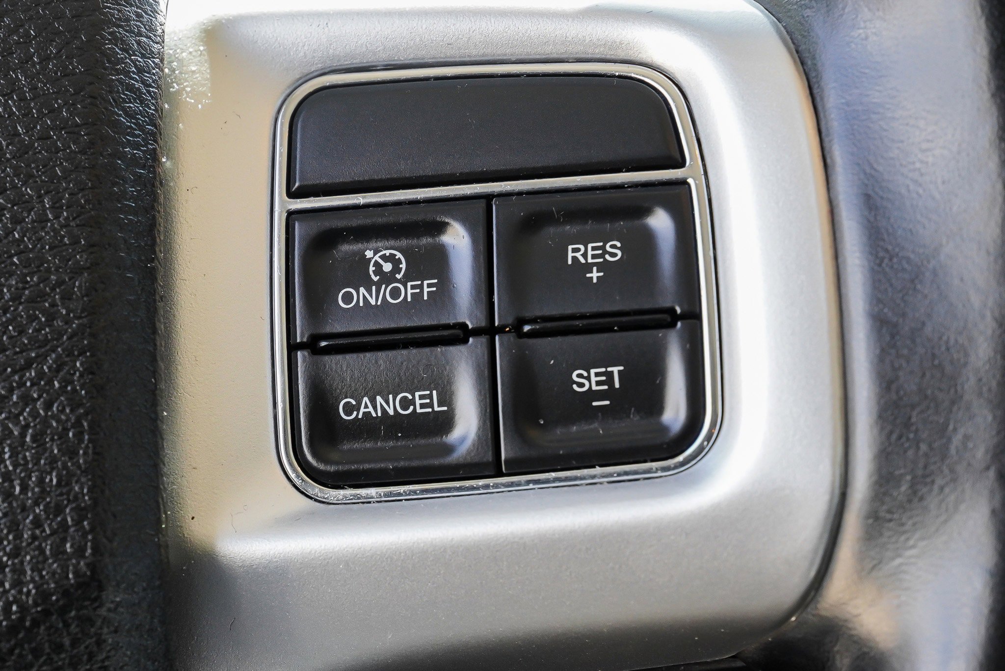 Used 2020 Dodge Journey SE w/ SE Popular Equipment Group image 36