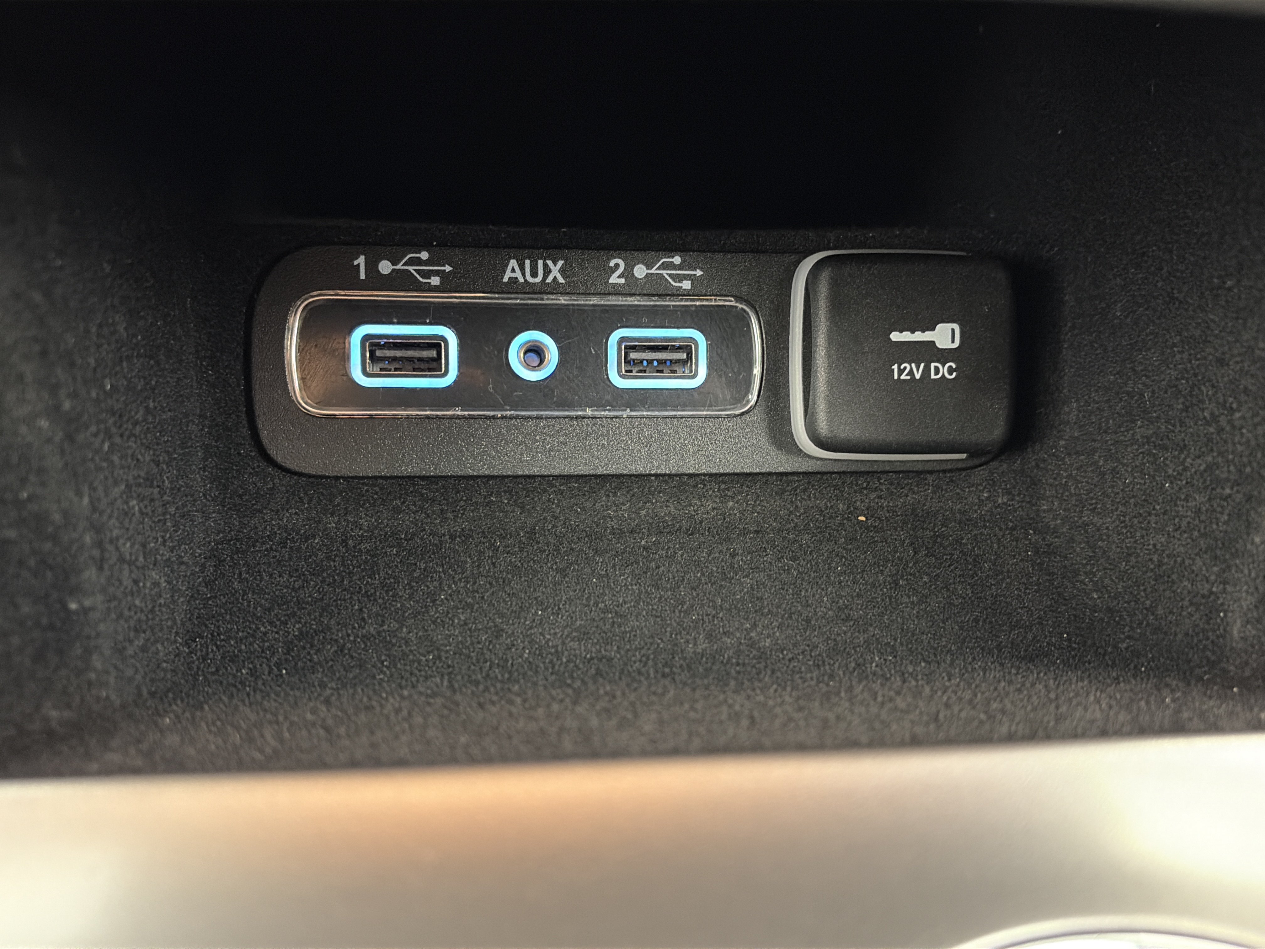 Used 2020 Jeep Grand Cherokee Limited AWD/4WD image 27