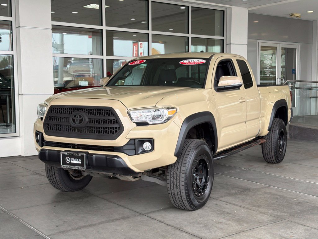 Certified 2016 Toyota Tacoma TRD Off-Road w/ Towing Package AWD/4WD image 2