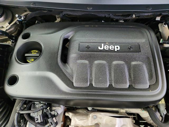Used 2020 Jeep Cherokee Limited image 36
