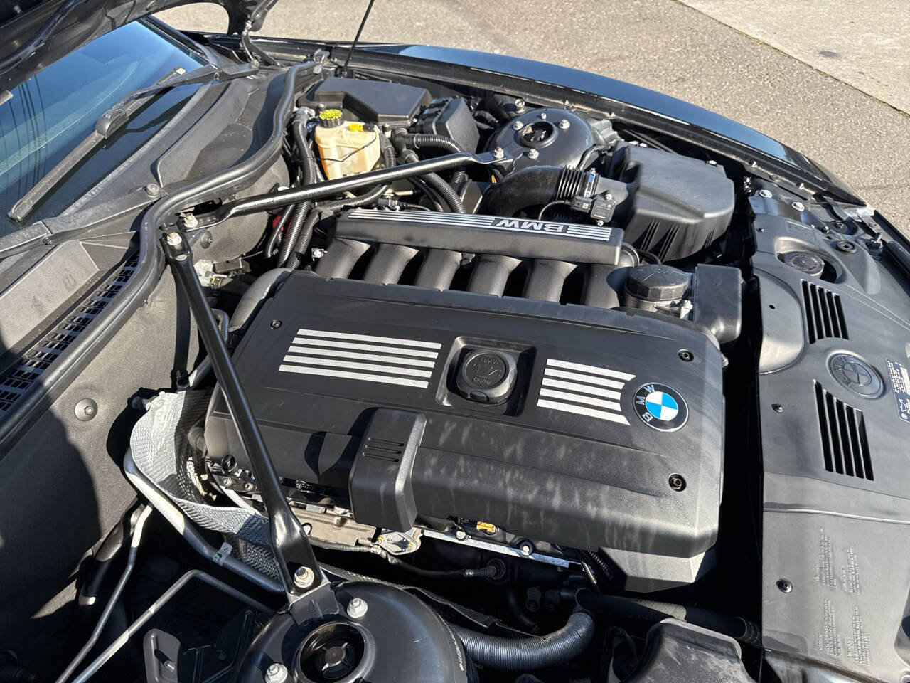 Used 2007 BMW Z4 3.0si image 10