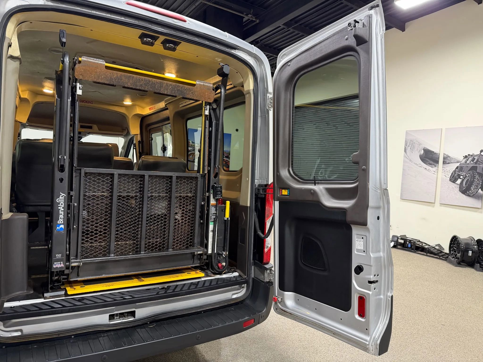 Used 2015 Ford Transit 250 148 Medium Roof RWD image 25