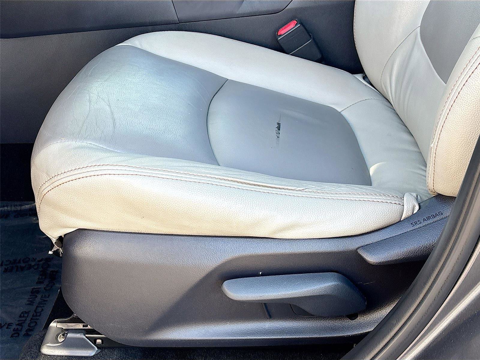 Used 2019 Toyota RAV4 XLE FWD image 21