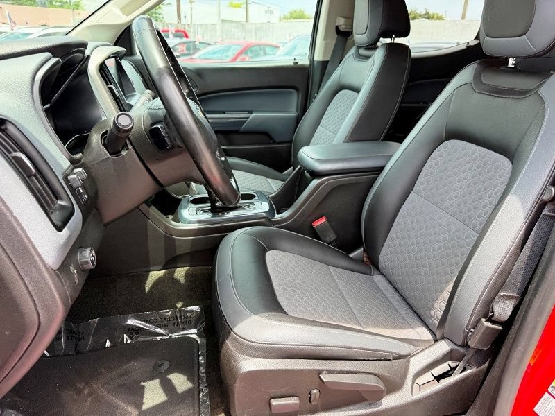 Used 2017 Chevrolet Colorado Z71 RWD image 13