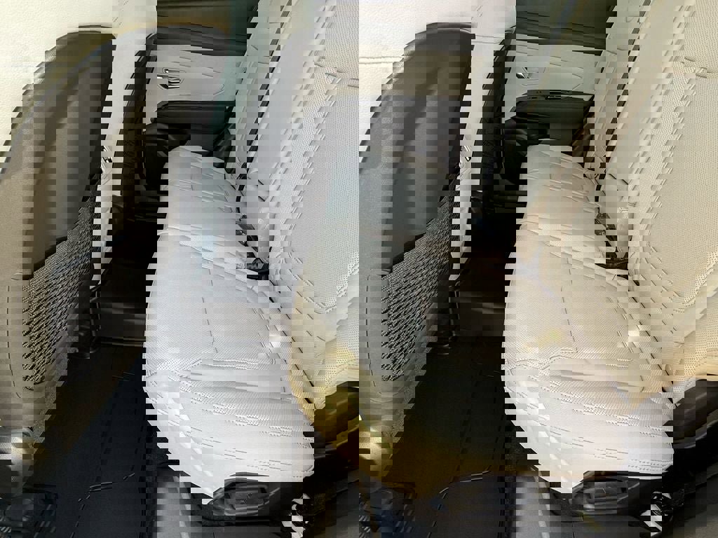 New 2026 Hyundai Tucson Limited image 13