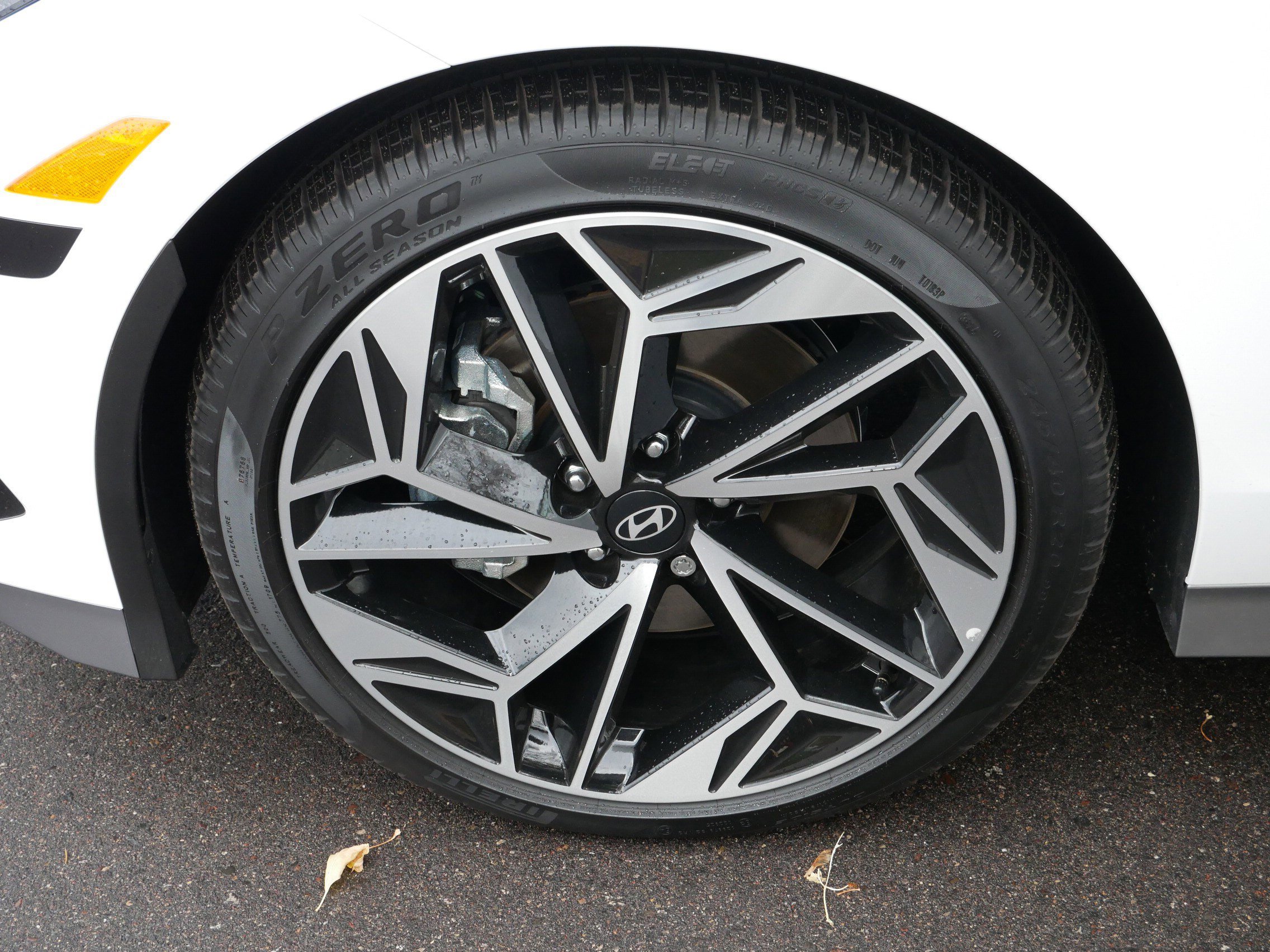 Used 2025 Hyundai Ioniq 6 SEL image 15