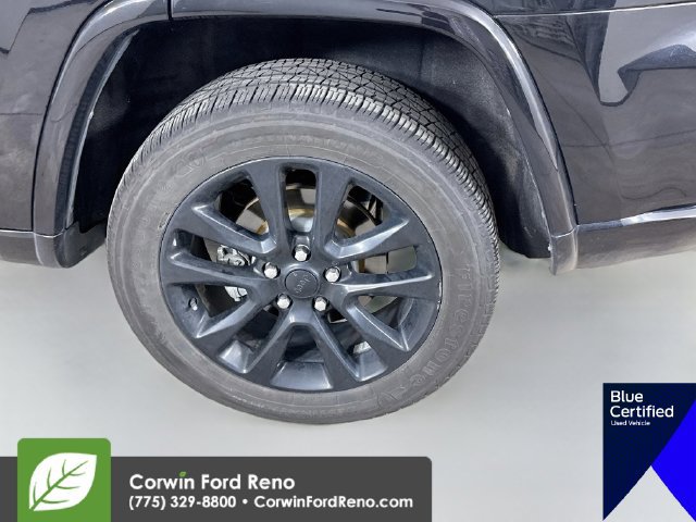 Used 2018 Jeep Grand Cherokee Altitude AWD/4WD image 35