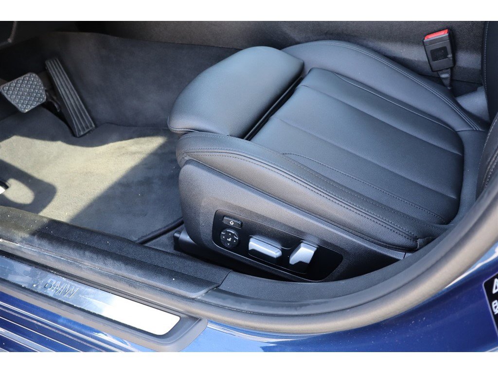 Used 2021 BMW 330i xDrive Sedan AWD/4WD image 18