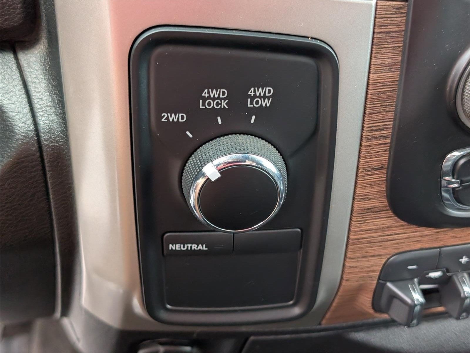 Used 2016 RAM 3500 Laramie w/ Snow Chief Group AWD/4WD image 25