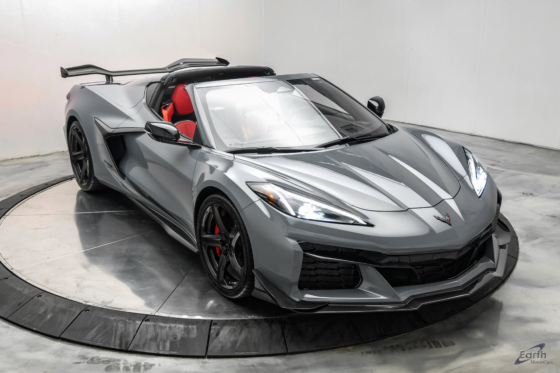 Used 2025 Chevrolet Corvette Z06 w/ Z07 Performance Package RWD image 36