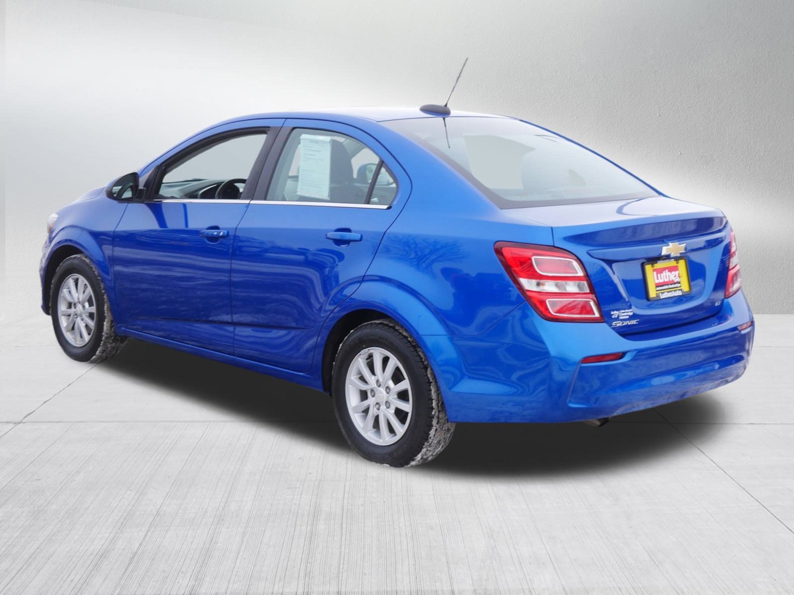 Used 2019 Chevrolet Sonic LT w/ Convenience Package image 5