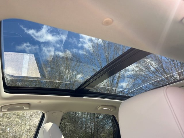 New 2025 Cadillac XT5 Premium Luxury w/ LPO, Floor Liner Package image 30