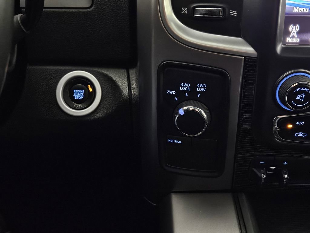 Used 2016 RAM 2500 Limited AWD/4WD image 17