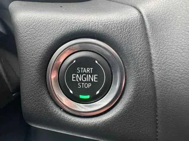 Used 2024 Chevrolet Suburban Premier AWD/4WD image 26