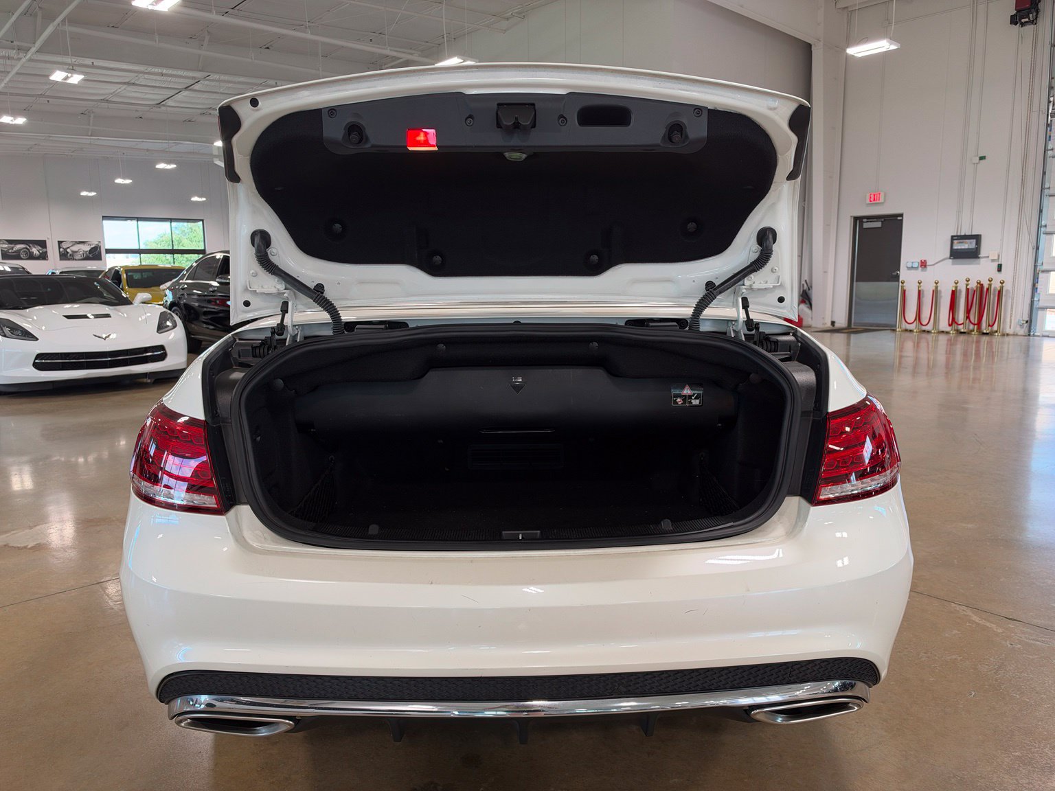 Used 2016 Mercedes-Benz E 550 Cabriolet image 32