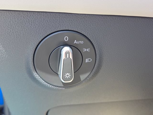 New 2026 Volkswagen Taos SE FWD image 26